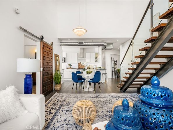 660 N Sweetzer Avenue 302, West Hollywood CA 90048