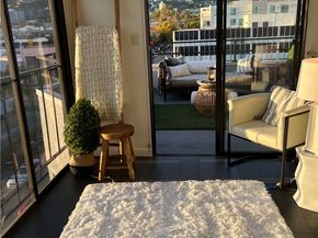 660 N Sweetzer Avenue 302, West Hollywood CA 90048