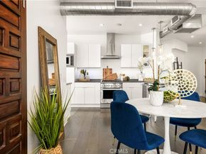 660 N Sweetzer Avenue 302, West Hollywood CA 90048