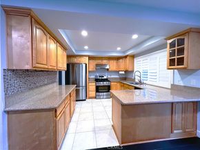 12 Colonial, Irvine CA 92620