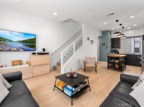 206 Alamo Court, Long Beach CA 90802