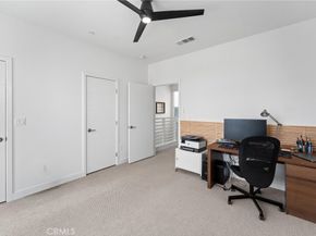 206 Alamo Court, Long Beach CA 90802