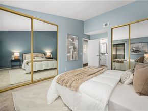 2061 Chatsworth 5, San Diego CA 92107
