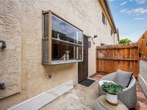 2061 Chatsworth 5, San Diego CA 92107