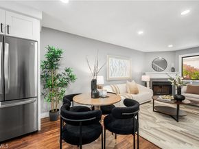 2061 Chatsworth 5, San Diego CA 92107