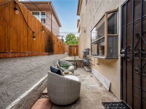 2061 Chatsworth 5, San Diego CA 92107