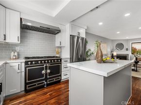 2061 Chatsworth 5, San Diego CA 92107