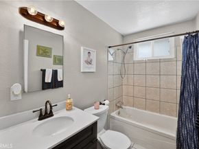 2239 Farringdon, Pomona CA 91768