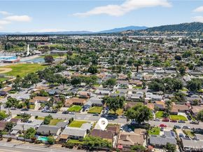 2239 Farringdon, Pomona CA 91768