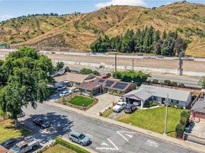 2239 Farringdon, Pomona CA 91768