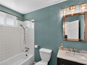 2239 Farringdon, Pomona CA 91768