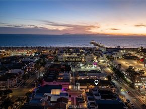 302 3rd, Huntington Beach CA 92648