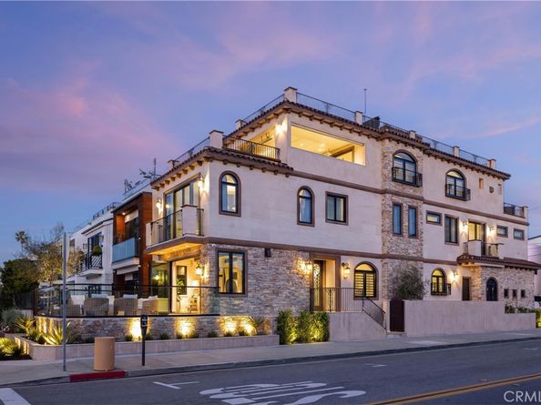 302 3rd, Huntington Beach CA 92648