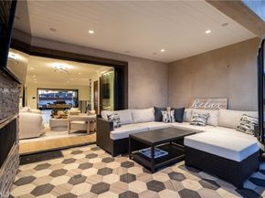 302 3rd, Huntington Beach CA 92648