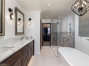 302 3rd, Huntington Beach CA 92648