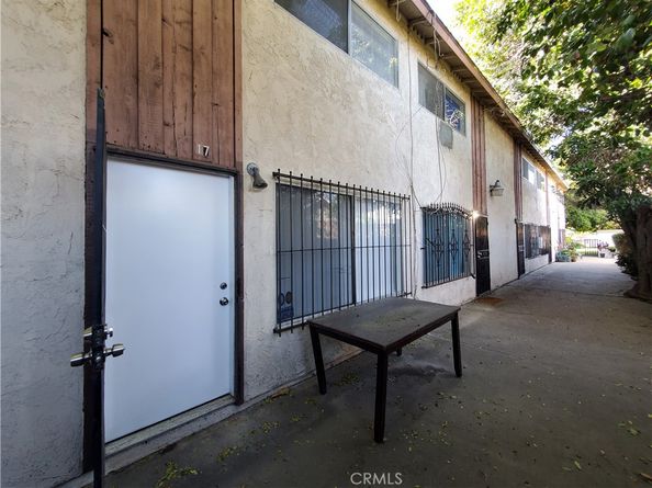 2020 W 23 Street 17, Long Beach CA 90810