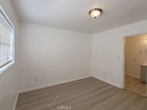 2020 W 23 Street 17, Long Beach CA 90810