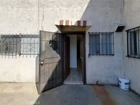 2020 W 23 Street 17, Long Beach CA 90810