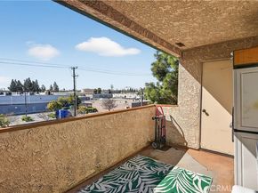 12141 Centralia 309, Lakewood CA 90715