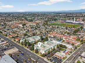 12141 Centralia 309, Lakewood CA 90715