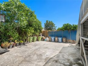 1543 W 22nd Place, Los Angeles CA 90007