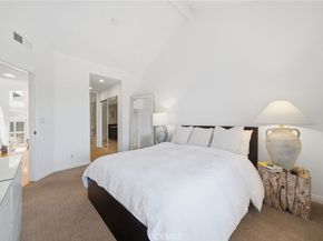 805 Grayling Bay 46, Costa Mesa CA 92626