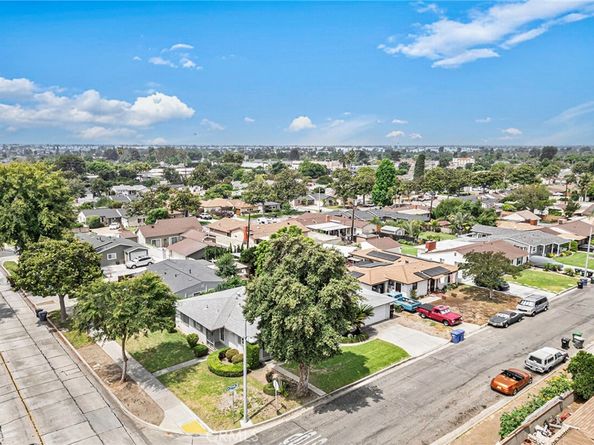 8723 Laurel Avenue, Whittier CA 90605