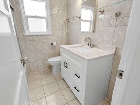 5860 Adenmoor Avenue, Lakewood CA 90713