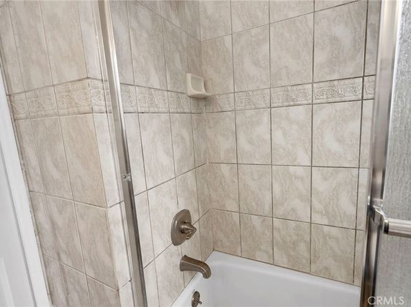 5860 Adenmoor Avenue, Lakewood CA 90713