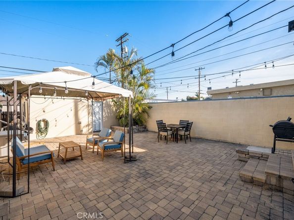 3430 Lewis Avenue, Long Beach CA 90807