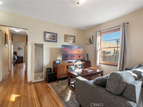 3430 Lewis Avenue, Long Beach CA 90807