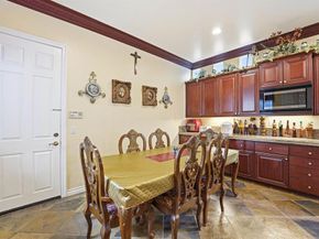 7132 Torrey Mesa Ct, San Diego CA 92129