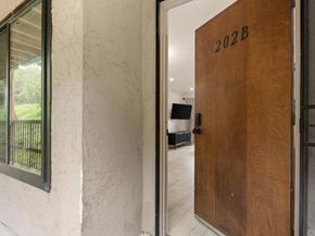 6725 Mission Gorge Rd 202B, San Diego CA 92120