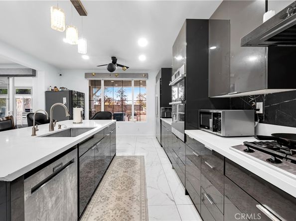 13859 Oak Leaf Way, Rancho Cucamonga CA 91739