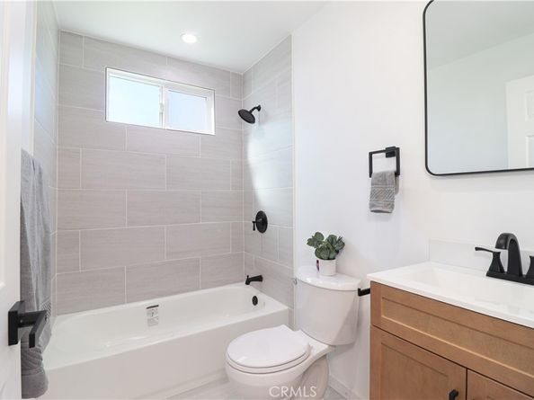 601 S Humphreys, East Los Angeles CA 90022