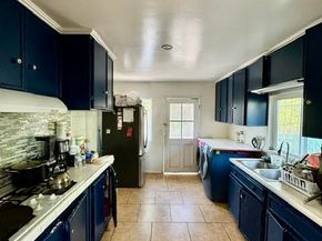 1199 W 38th Street, Los Angeles CA 90037