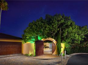 111 S La Senda Drive, Laguna Beach CA 92651