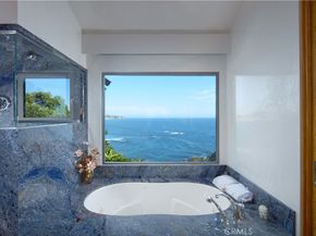 111 S La Senda Drive, Laguna Beach CA 92651