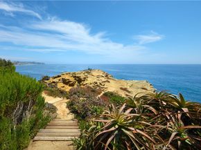 111 S La Senda Drive, Laguna Beach CA 92651