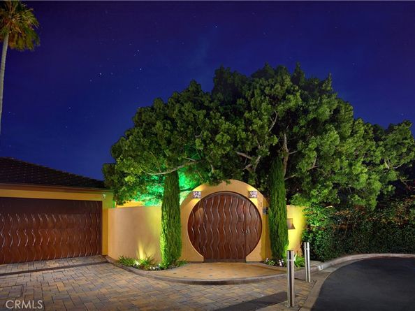 111 S La Senda Drive, Laguna Beach CA 92651