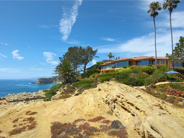 111 S La Senda Drive, Laguna Beach CA 92651