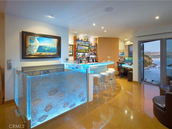 111 S La Senda Drive, Laguna Beach CA 92651