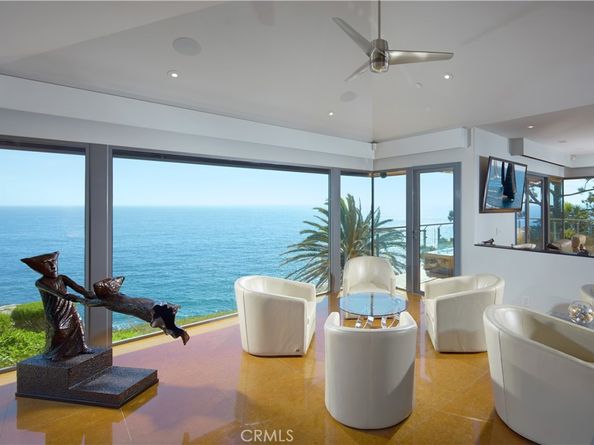 111 S La Senda Drive, Laguna Beach CA 92651