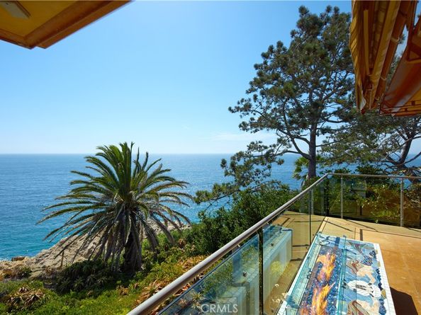 111 S La Senda Drive, Laguna Beach CA 92651