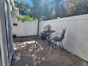 8597 Via Mallorca F, La Jolla CA 92037