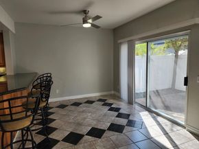 8597 Via Mallorca F, La Jolla CA 92037