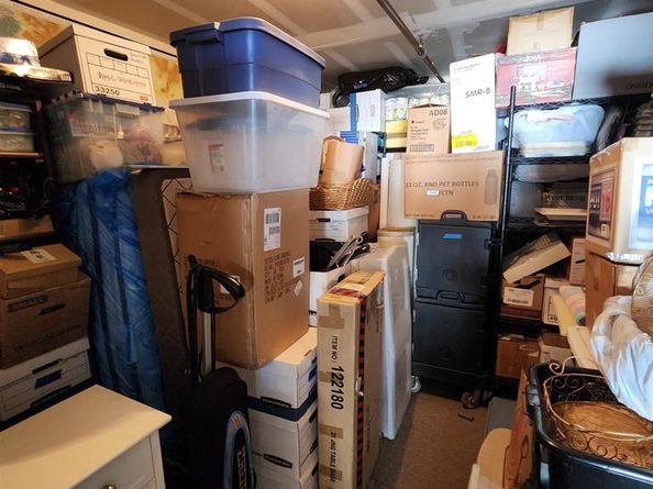 8597 Via Mallorca F, La Jolla CA 92037