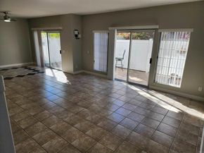 8597 Via Mallorca F, La Jolla CA 92037