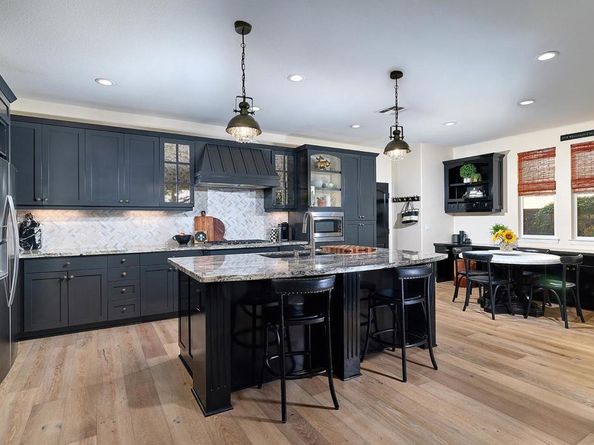 2588 Ingleton Avenue, Carlsbad CA 92009