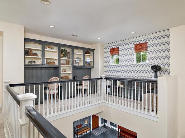 2588 Ingleton Avenue, Carlsbad CA 92009